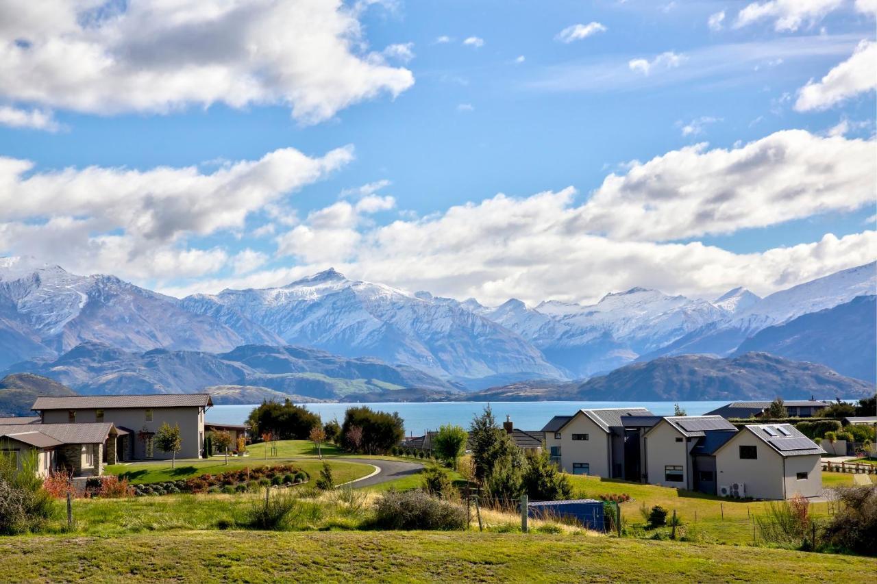 Villa Infinity And Beyond Wanaka Esterno foto