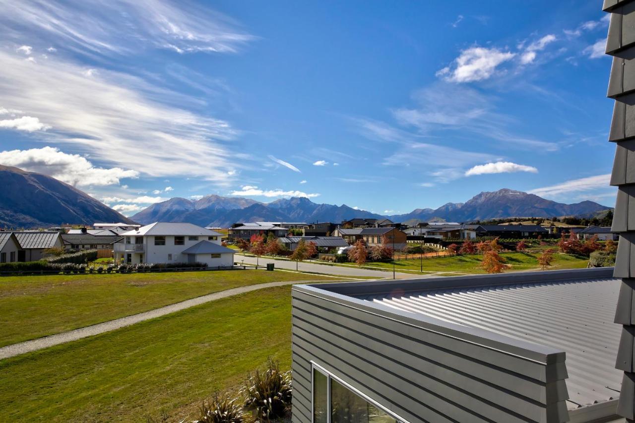 Villa Infinity And Beyond Wanaka Esterno foto