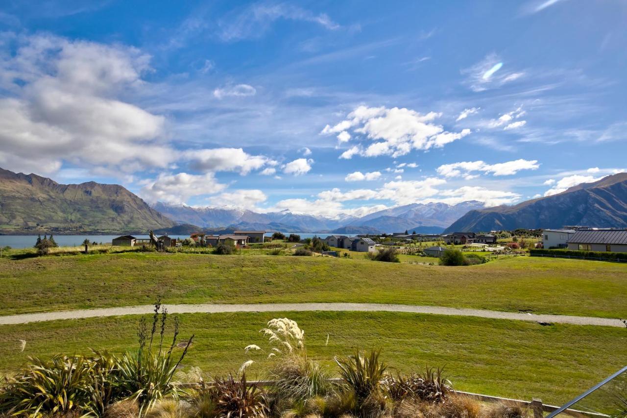 Villa Infinity And Beyond Wanaka Esterno foto