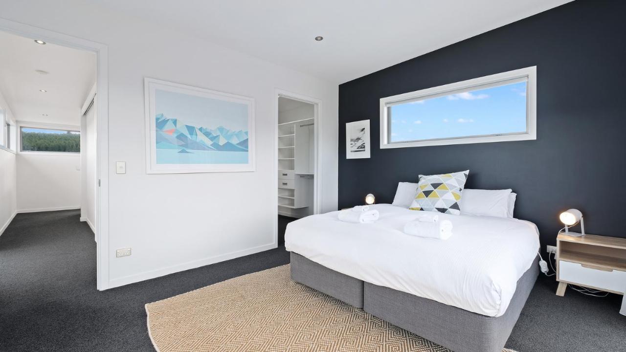 Villa Infinity And Beyond Wanaka Esterno foto
